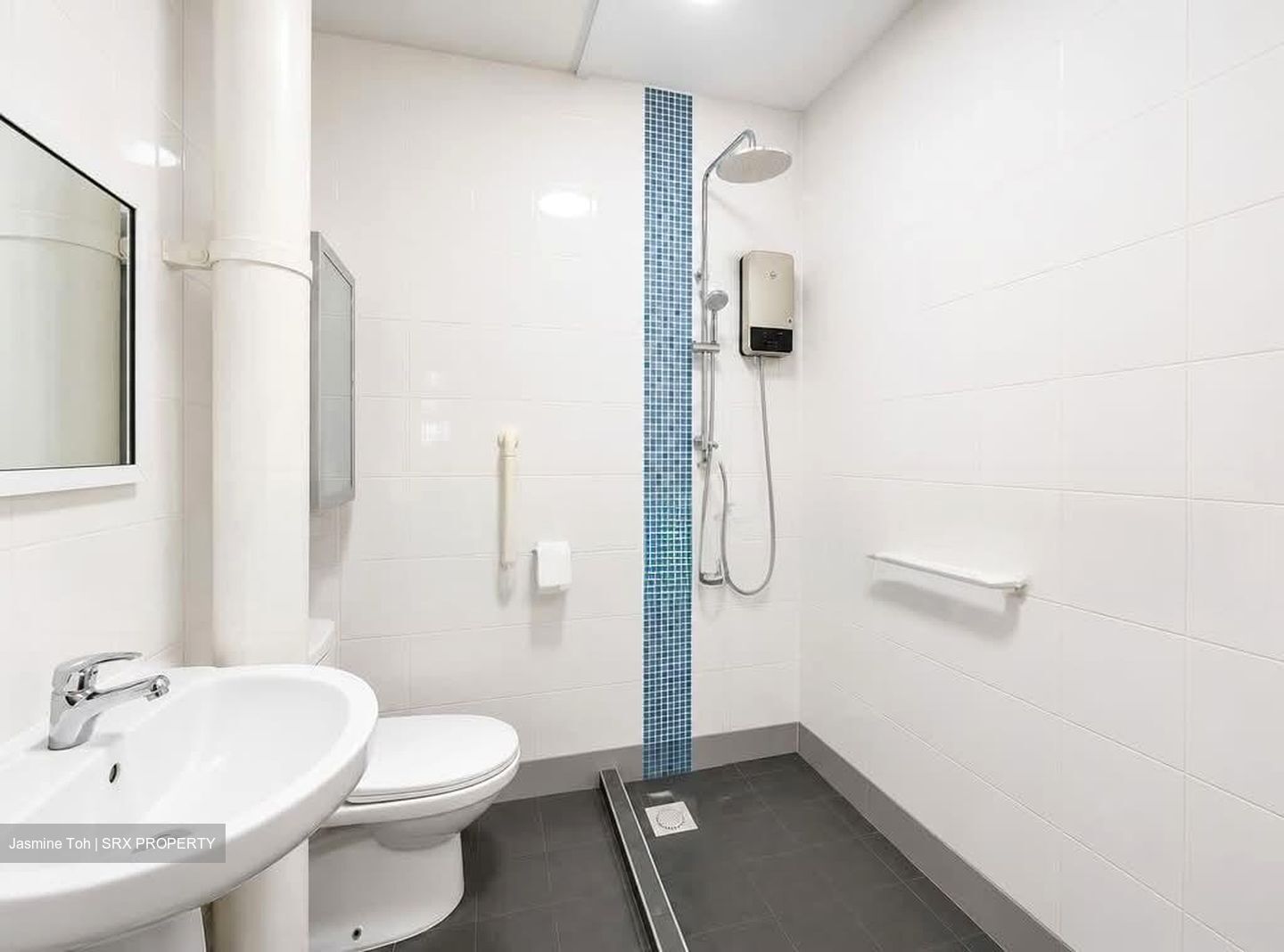 Blk 712 Hougang Avenue 2 (Hougang), HDB Executive #599640321